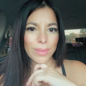 Meet your Posher, Toni